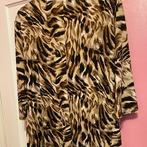 Knee length animal print - Picture 3 of 3